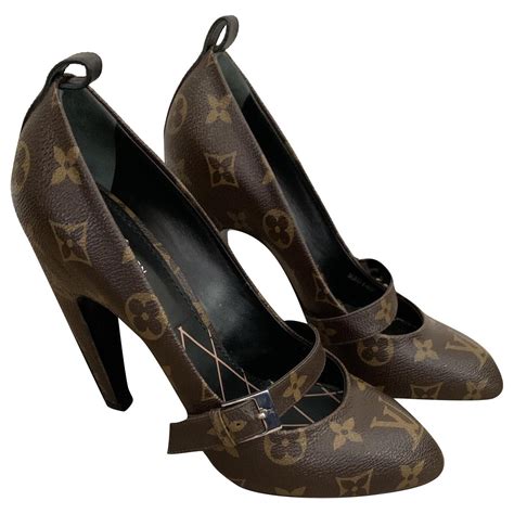 biscotti louis vuitton|louis vuitton ladies heels.